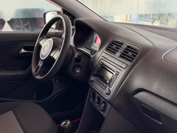 Volkswagen Polo V с пробегом 2011 года, цена 640 000 рублей, 211633 км, седан, Автокод Объявления