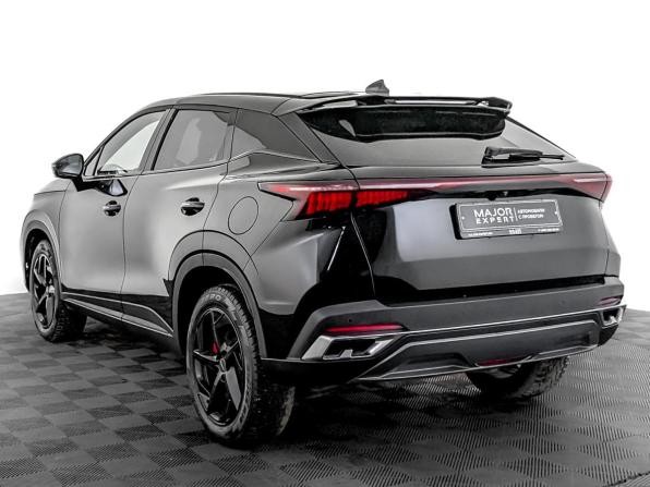 Omoda C5 I с пробегом 2023 года, цена 1 850 000 рублей, 55088 км, внедорожник, Автокод Объявления