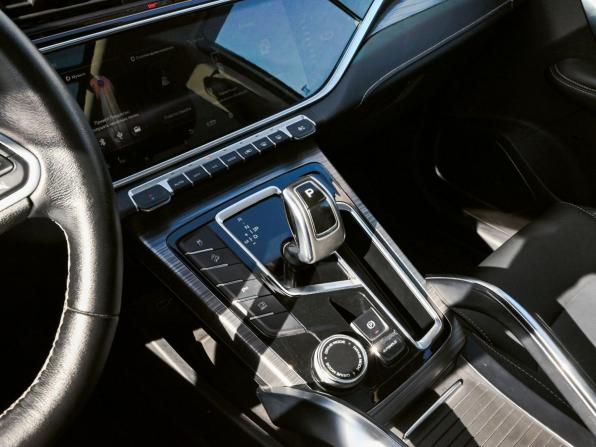 Geely Atlas Pro с пробегом 2023 года, цена 1 913 000 рублей, 120878 км, внедорожник, Автокод Объявления