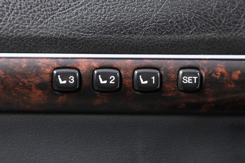 Toyota Land Cruiser 200 Series Рестайлинг 1 Новосибирск  - изображение 9
