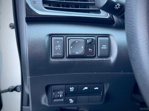 Nissan Sylphy Zero Emission с пробегом 2018 года, цена 1 260 000 рублей, 42598 км, седан, Автокод Объявления