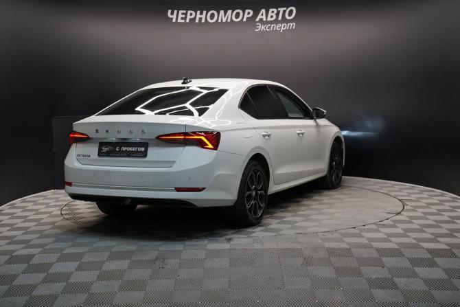 Skoda Octavia IV (A8) с пробегом 2020 года, цена 2 235 000 рублей, 130000 км, лифтбек, Автокод Объявления