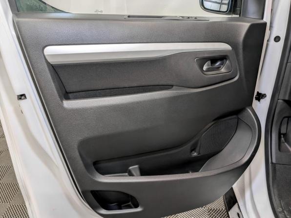 Peugeot Traveller I с пробегом 2021 года, цена 3 190 000 рублей, 84887 км, минивэн, Автокод Объявления