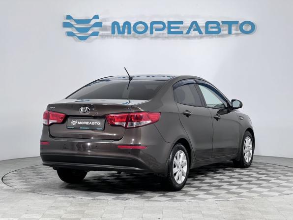 Kia Rio III Рестайлинг с пробегом 2016 года, цена 990 000 рублей, 185666 км, седан, Автокод Объявления