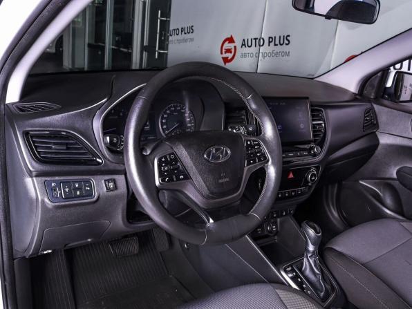 Hyundai Solaris II с пробегом 2020 года, цена 1 380 000 рублей, 145840 км, седан, Автокод Объявления