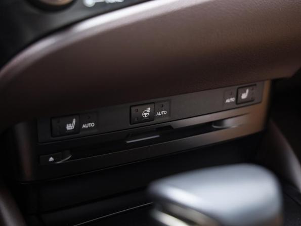 Lexus ES VII с пробегом 2021 года, цена 3 639 000 рублей, 132100 км, седан, Автокод Объявления