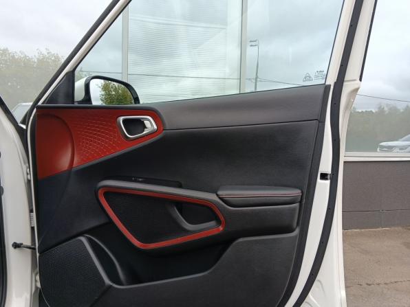 Kia Soul III с пробегом 2021 года, цена 2 399 000 рублей, 73172 км, хэтчбек, Автокод Объявления