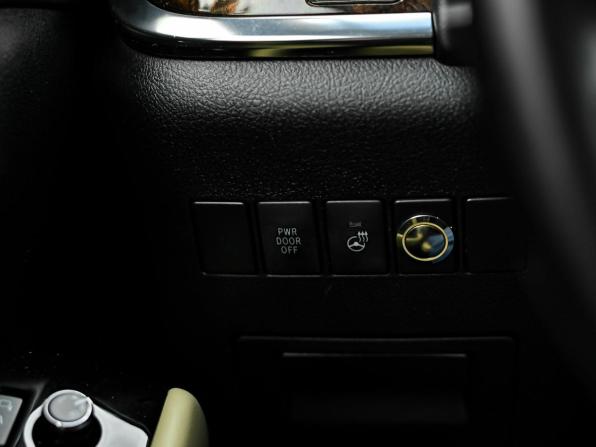 Toyota Alphard III Рестайлинг с пробегом 2019 года, цена 3 900 000 рублей, 153251 км, минивэн, Автокод Объявления