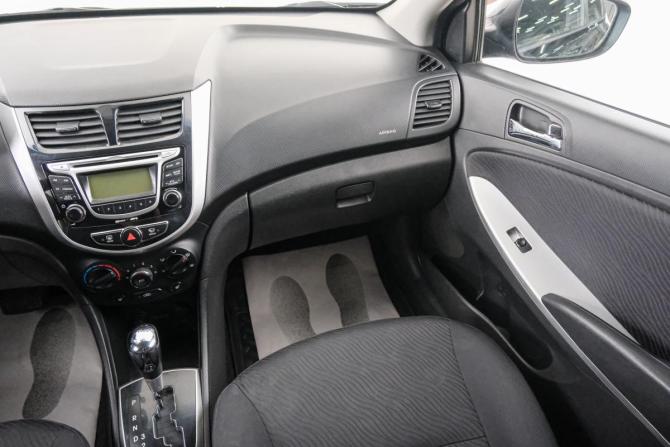 Hyundai Solaris I с пробегом 2011 года, цена 799 000 рублей, 202000 км, седан, Автокод Объявления