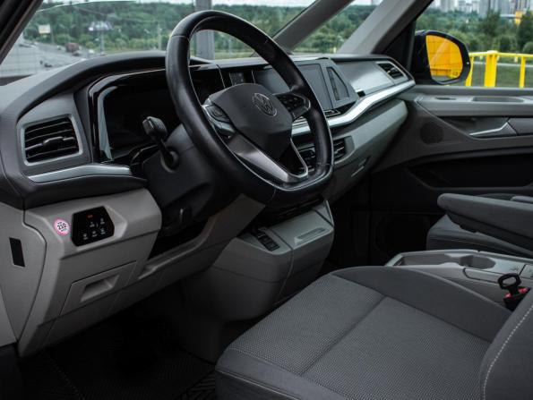 Volkswagen Multivan T7 с пробегом 2022 года, цена 4 099 000 рублей, 59704 км, минивэн, Автокод Объявления