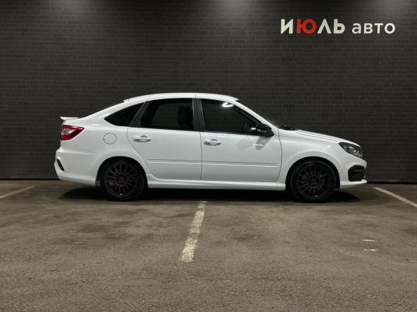 Lada (ВАЗ) Granta I Рестайлинг с пробегом 2024 года, цена 1 248 000 рублей, 43380 км, лифтбек, Автокод Объявления