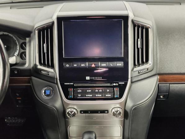Toyota Land Cruiser 200 Series Рестайлинг 2 с пробегом 2020 года, цена 4 999 000 рублей, 331863 км, внедорожник, Автокод Объявления