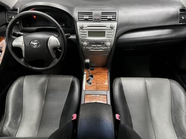 Toyota Camry VI (XV40) Рестайлинг с пробегом 2011 года, цена 1 095 000 рублей, 322494 км, седан, Автокод Объявления