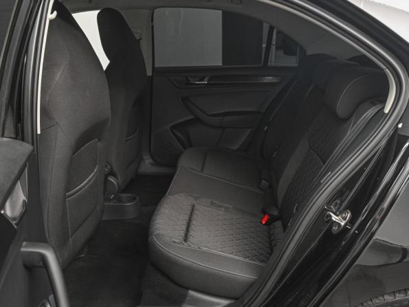 Skoda Rapid II с пробегом 2022 года, цена 2 132 000 рублей, 76575 км, лифтбек, Автокод Объявления