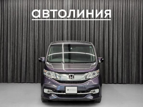 Honda Stepwgn V с пробегом 2016 года, цена 1 850 000 рублей, 140000 км, минивэн, Автокод Объявления
