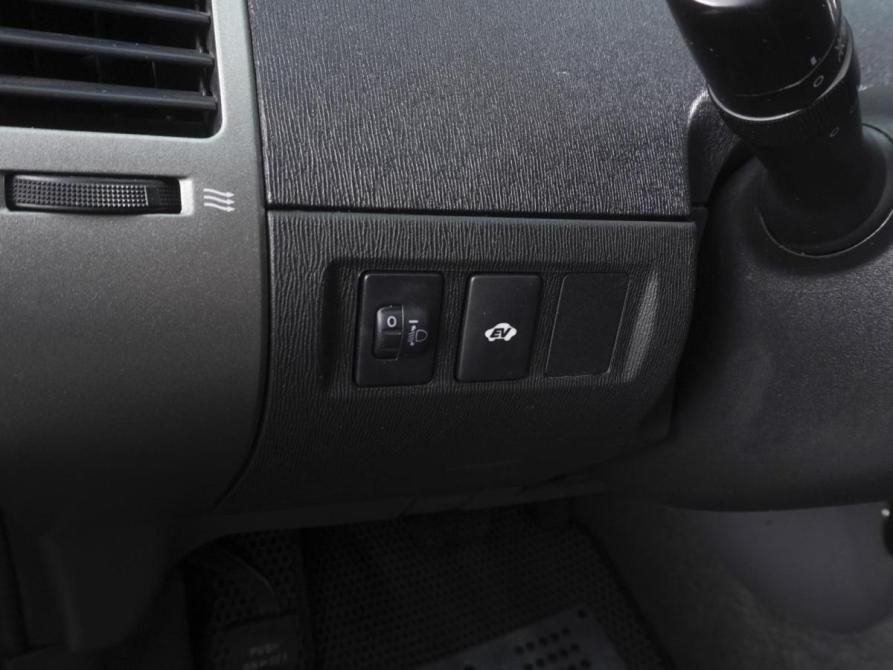Toyota Prius II Рестайлинг (XW20) Ростов-на-Дону  - изображение 16