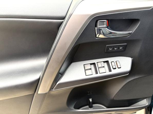 Toyota RAV4 IV (XA40) Рестайлинг с пробегом 2019 года, цена 3 050 000 рублей, 92193 км, внедорожник, Автокод Объявления