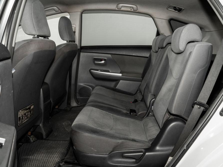 Toyota Prius Alpha I (ZVW40/41) Иркутск  - изображение 7