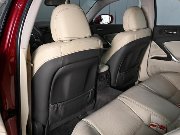 Lexus IS II Рестайлинг 2 с пробегом 2011 года, цена 1 650 000 рублей, 261686 км, седан, Автокод Объявления