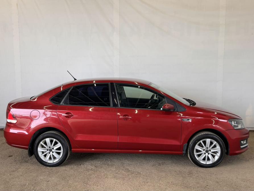 Volkswagen Polo V Рестайлинг Псков  - изображение 8