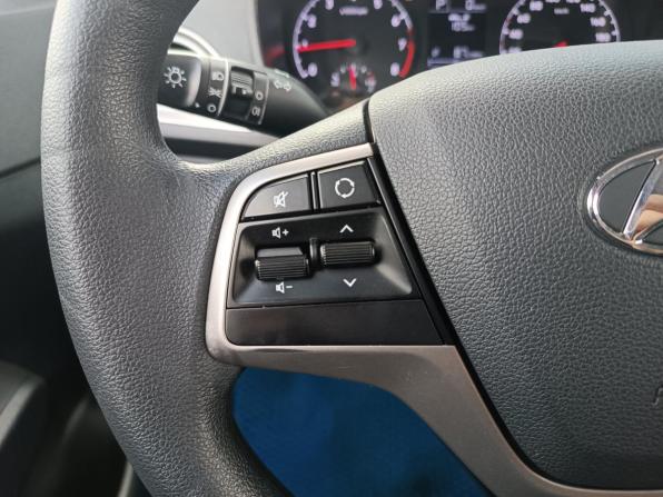 Hyundai Solaris II с пробегом 2019 года, цена 1 330 000 рублей, 139690 км, седан, Автокод Объявления