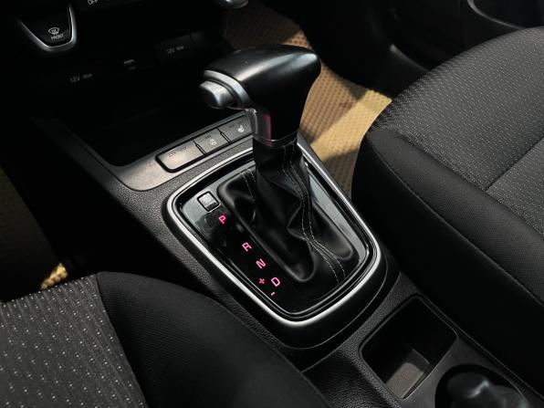 Kia Rio IV Рестайлинг с пробегом 2022 года, цена 1 799 000 рублей, 108175 км, седан, Автокод Объявления