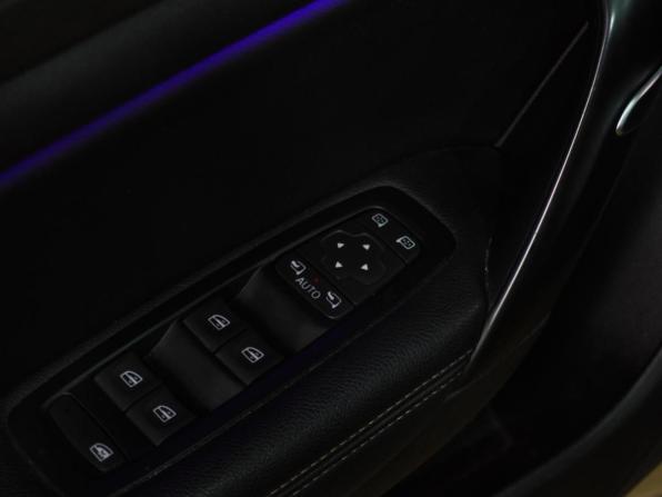 Renault Megane IV с пробегом 2017 года, цена 1 379 000 рублей, 186363 км, универсал, Автокод Объявления