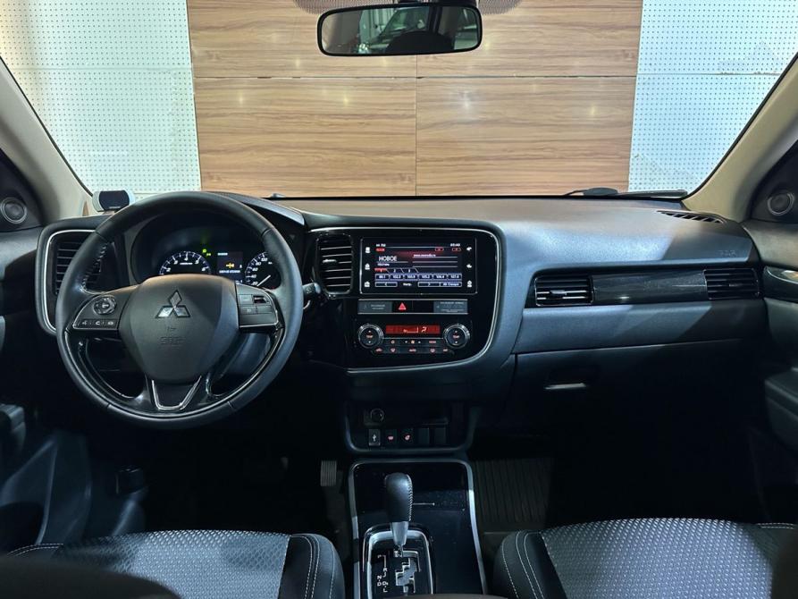 Mitsubishi Outlander III Рестайлинг 3 Челябинск  - изображение 8