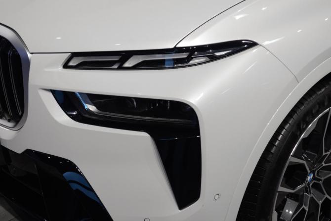 BMW X7 I (G07) Рестайлинг с пробегом 2023 года, цена 13 300 000 рублей, 3455 км, внедорожник, Автокод Объявления