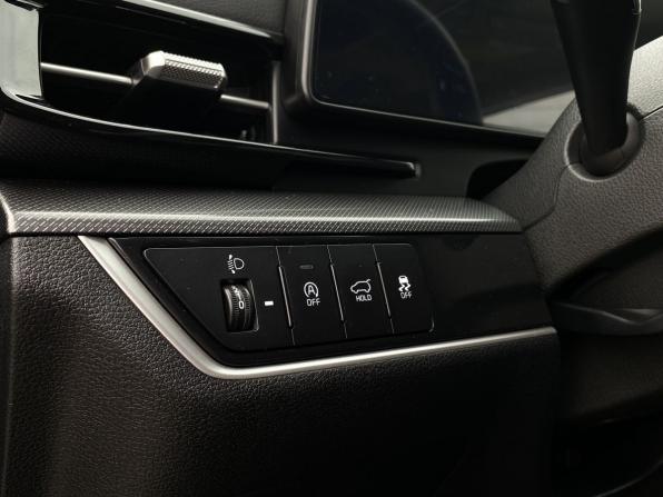 Kia Sportage V с пробегом 2024 года, цена 3 799 000 рублей, 57650 км, внедорожник, Автокод Объявления