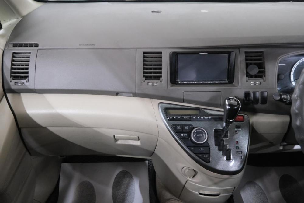 Toyota ISis I Рестайлинг Омск  - изображение 16