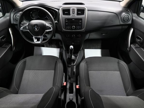 Renault Logan II Рестайлинг с пробегом 2019 года, цена 1 125 000 рублей, 102719 км, седан, Автокод Объявления