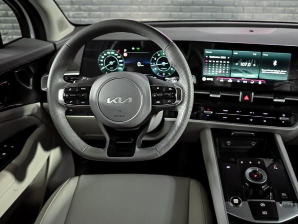Kia Sportage V с пробегом 2025 года, цена 3 700 000 рублей, 9889 км, внедорожник, Автокод Объявления