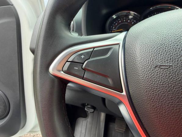 Renault Sandero II Рестайлинг с пробегом 2019 года, цена 1 125 000 рублей, 73392 км, хэтчбек, Автокод Объявления