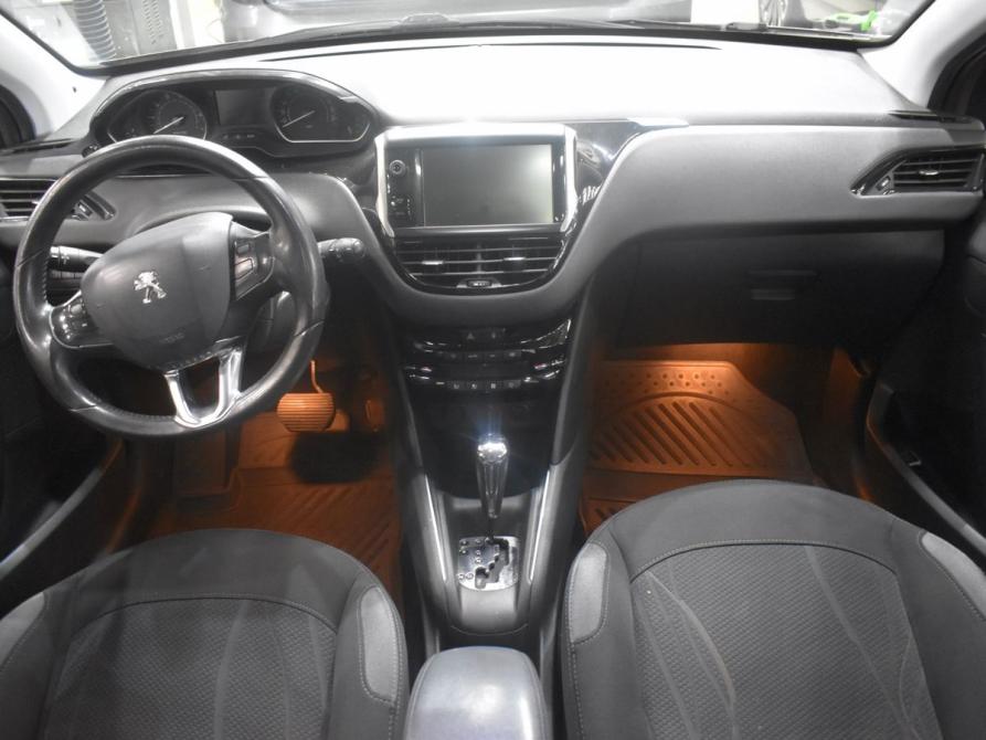 Peugeot 208 I Архангельск  - изображение 12
