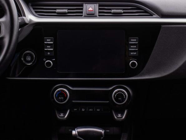 Kia Rio IV Рестайлинг с пробегом 2022 года, цена 1 997 000 рублей, 74749 км, хэтчбек, Автокод Объявления