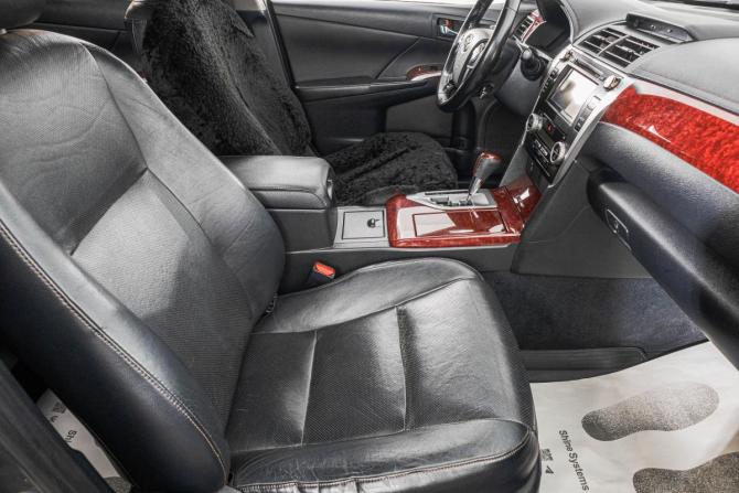 Toyota Camry VII (XV50) с пробегом 2012 года, цена 1 599 000 рублей, 320000 км, седан, Автокод Объявления