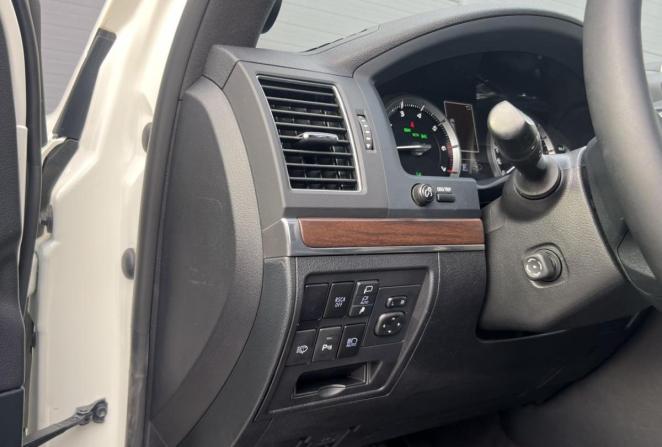 Toyota Land Cruiser 200 Series Рестайлинг 2 с пробегом 2020 года, цена 8 690 000 рублей, 86370 км, внедорожник, Автокод Объявления