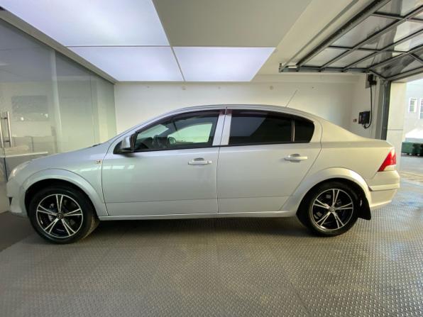 Opel Astra H Рестайлинг с пробегом 2011 года, цена 460 000 рублей, 206351 км, седан, Автокод Объявления
