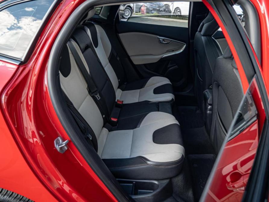 Volvo V40 II Краснодар  - изображение 7