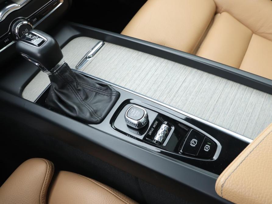 Volvo XC60 II Москва  - изображение 15