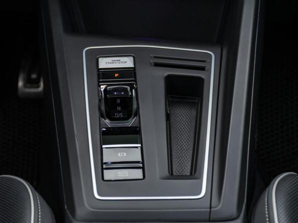 Volkswagen Golf VIII с пробегом 2021 года, цена 2 939 000 рублей, 52700 км, хэтчбек, Автокод Объявления