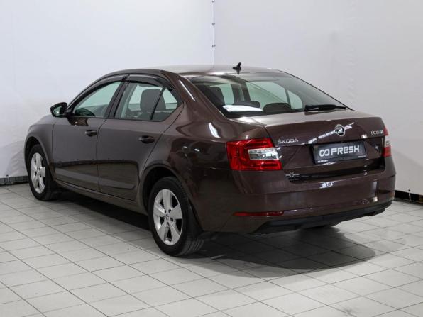 Skoda Octavia III (A7) Рестайлинг с пробегом 2019 года, цена 1 969 000 рублей, 159803 км, лифтбек, Автокод Объявления