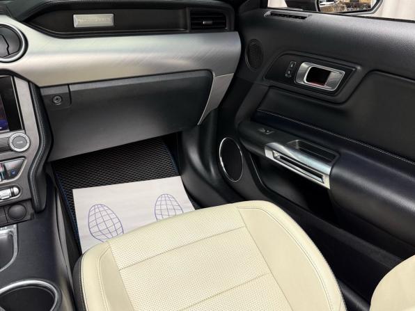 Ford Mustang VI Рестайлинг с пробегом 2022 года, цена 3 599 000 рублей, 64263 км, кабриолет, Автокод Объявления