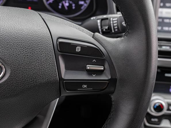 Hyundai Avante VI Рестайлинг с пробегом 2019 года, цена 1 699 000 рублей, 104916 км, седан, Автокод Объявления