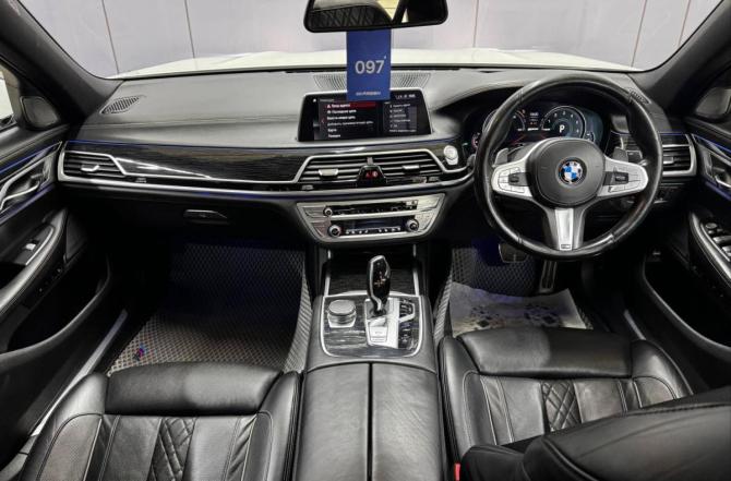 BMW 7 серии VI (G11/G12) с пробегом 2018 года, цена 3 549 000 рублей, 81000 км, седан, Автокод Объявления