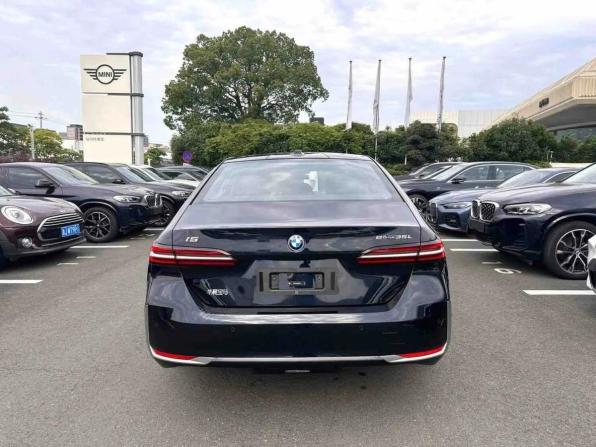 BMW i5 с пробегом 2024 года, цена 6 490 000 рублей, 8095 км, седан, Автокод Объявления