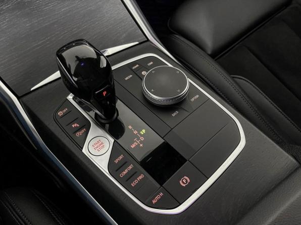 BMW 3 серии VII (G2x) с пробегом 2021 года, цена 3 722 000 рублей, 91000 км, седан, Автокод Объявления