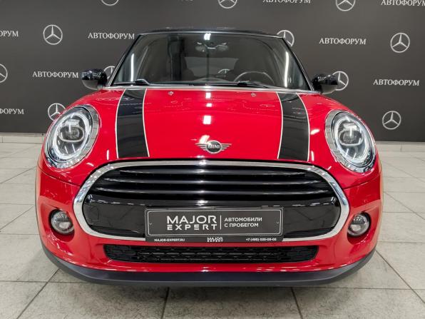 Mini Hatch III (F55/F56) Рестайлинг с пробегом 2020 года, цена 2 315 000 рублей, 51000 км, хэтчбек, Автокод Объявления
