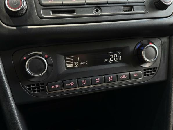 Volkswagen Polo V с пробегом 2013 года, цена 720 000 рублей, 238372 км, седан, Автокод Объявления